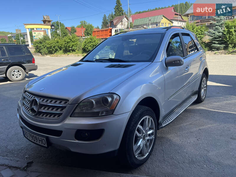 Позашляховик / Кросовер Mercedes-Benz M-Class 2008 в Буковеле