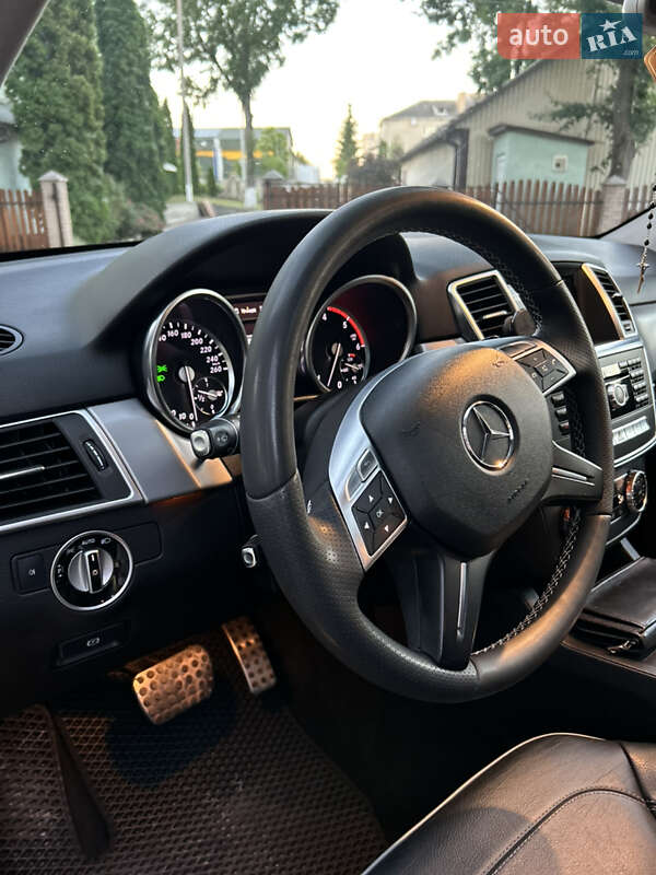 Внедорожник / Кроссовер Mercedes-Benz M-Class 2013 в Залещиках