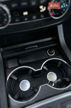Внедорожник / Кроссовер Mercedes-Benz M-Class 2013 в 