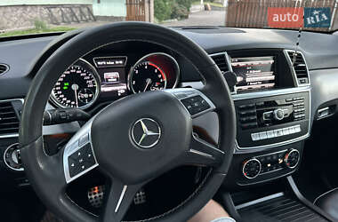Внедорожник / Кроссовер Mercedes-Benz M-Class 2013 в 