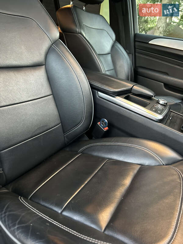 Внедорожник / Кроссовер Mercedes-Benz M-Class 2013 в Залещиках