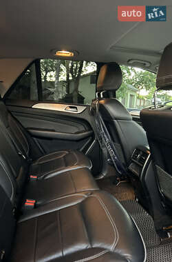 Внедорожник / Кроссовер Mercedes-Benz M-Class 2013 в 