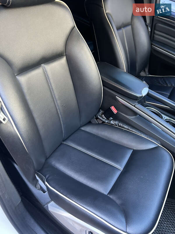 Внедорожник / Кроссовер Mercedes-Benz M-Class 2011 в Тернополе
