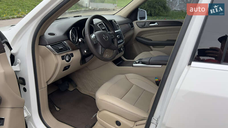 Внедорожник / Кроссовер Mercedes-Benz M-Class 2013 в Сумах