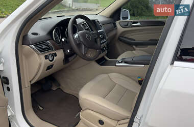 Внедорожник / Кроссовер Mercedes-Benz M-Class 2013 в 