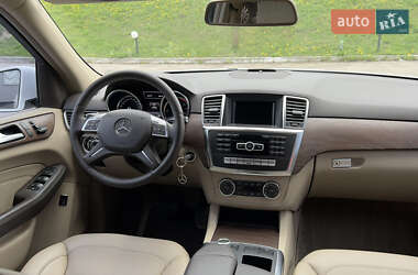 Внедорожник / Кроссовер Mercedes-Benz M-Class 2013 в 