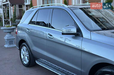Внедорожник / Кроссовер Mercedes-Benz M-Class 2014 в 
