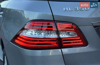 Внедорожник / Кроссовер Mercedes-Benz M-Class 2014 в 