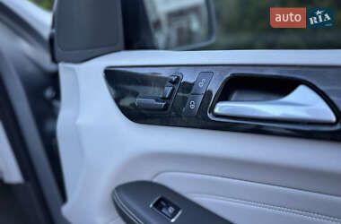 Внедорожник / Кроссовер Mercedes-Benz M-Class 2014 в 