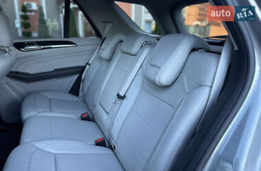 Внедорожник / Кроссовер Mercedes-Benz M-Class 2014 в 