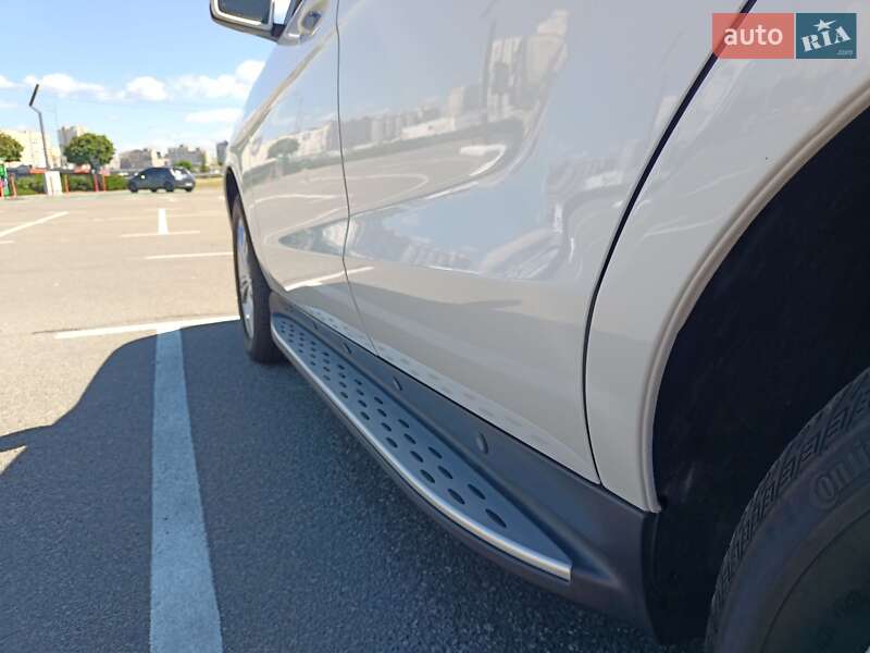 Позашляховик / Кросовер Mercedes-Benz M-Class 2015 в Києві