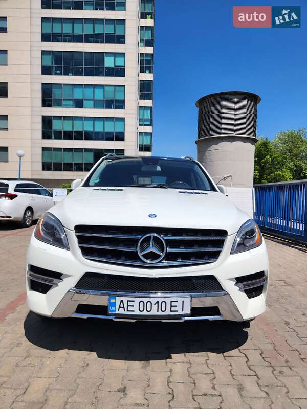 Внедорожник / Кроссовер Mercedes-Benz M-Class 2013 в Днепре