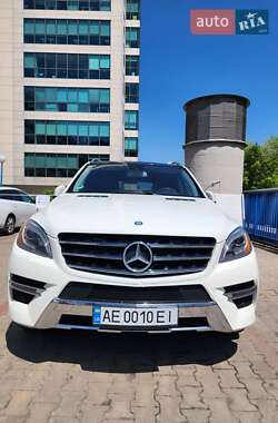 Позашляховик / Кросовер Mercedes-Benz M-Class 2013 в 