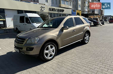 Позашляховик / Кросовер Mercedes-Benz M-Class 2008 в Чернівцях