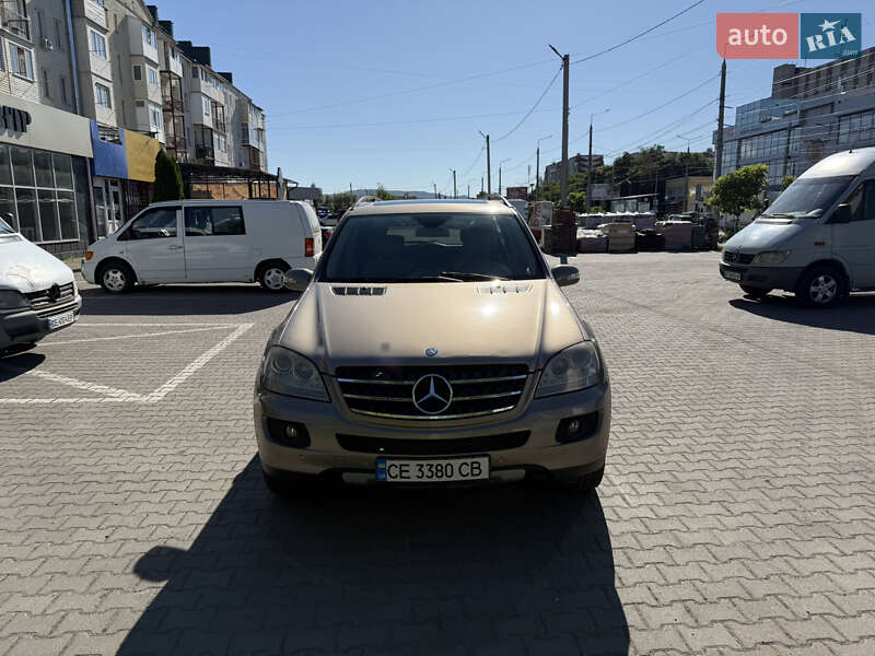 Внедорожник / Кроссовер Mercedes-Benz M-Class 2008 в Черновцах