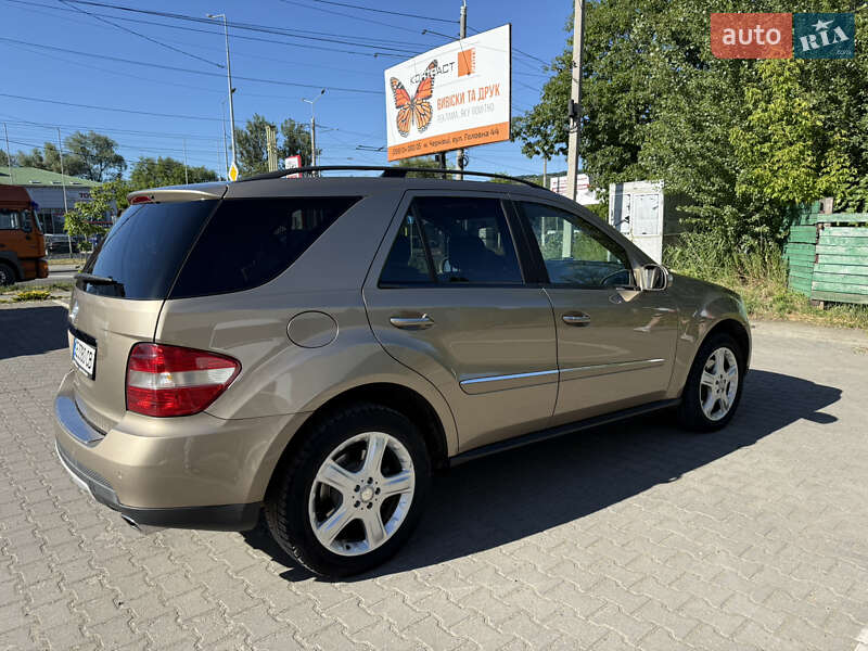 Внедорожник / Кроссовер Mercedes-Benz M-Class 2008 в Черновцах