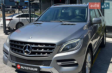 Внедорожник / Кроссовер Mercedes-Benz M-Class 2012 в 