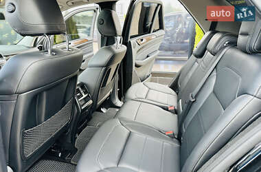 Внедорожник / Кроссовер Mercedes-Benz M-Class 2012 в 