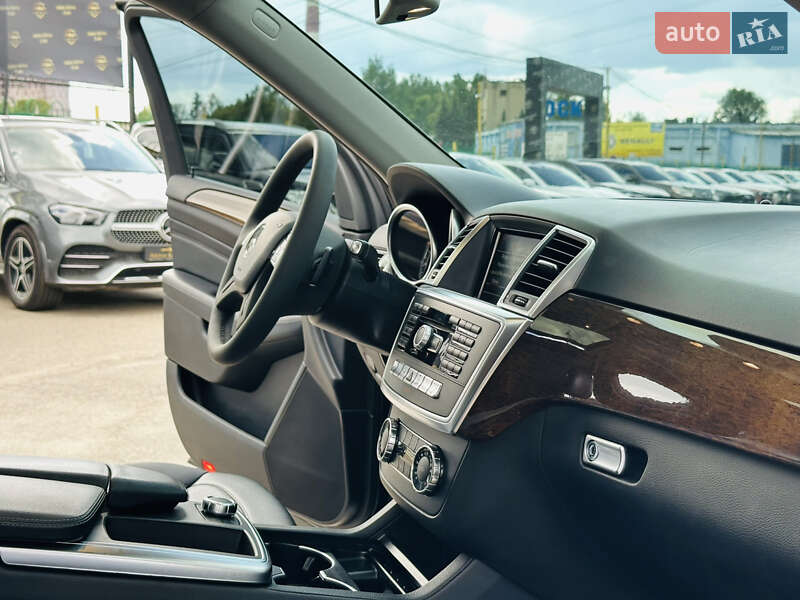 Внедорожник / Кроссовер Mercedes-Benz M-Class 2012 в Харькове