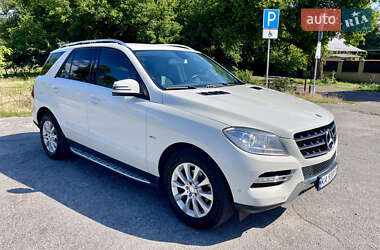 Внедорожник / Кроссовер Mercedes-Benz M-Class 2012 в 