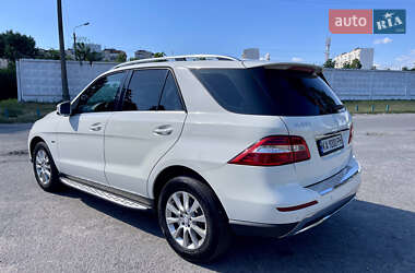 Внедорожник / Кроссовер Mercedes-Benz M-Class 2012 в 