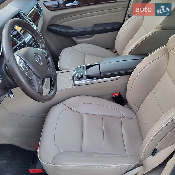 Внедорожник / Кроссовер Mercedes-Benz M-Class 2012 в Луцке