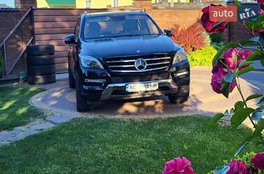 Внедорожник / Кроссовер Mercedes-Benz M-Class 2012 в 