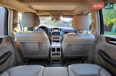 Внедорожник / Кроссовер Mercedes-Benz M-Class 2012 в 