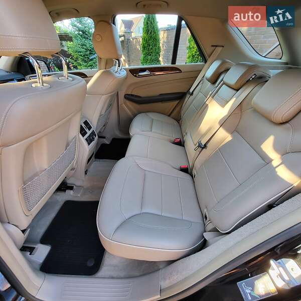 Внедорожник / Кроссовер Mercedes-Benz M-Class 2012 в Луцке