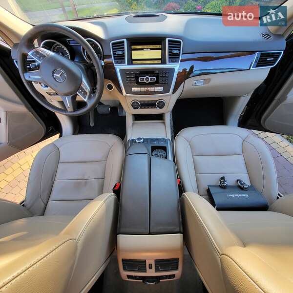 Внедорожник / Кроссовер Mercedes-Benz M-Class 2012 в Луцке