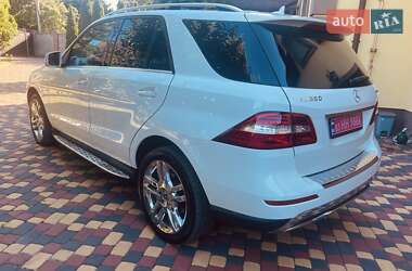Внедорожник / Кроссовер Mercedes-Benz M-Class 2013 в 