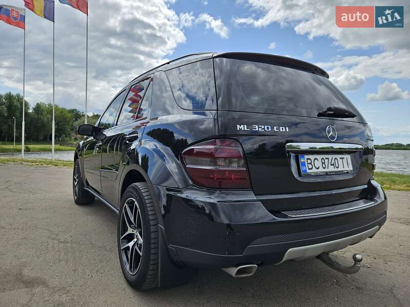 Mercedes-Benz M-Class 2007