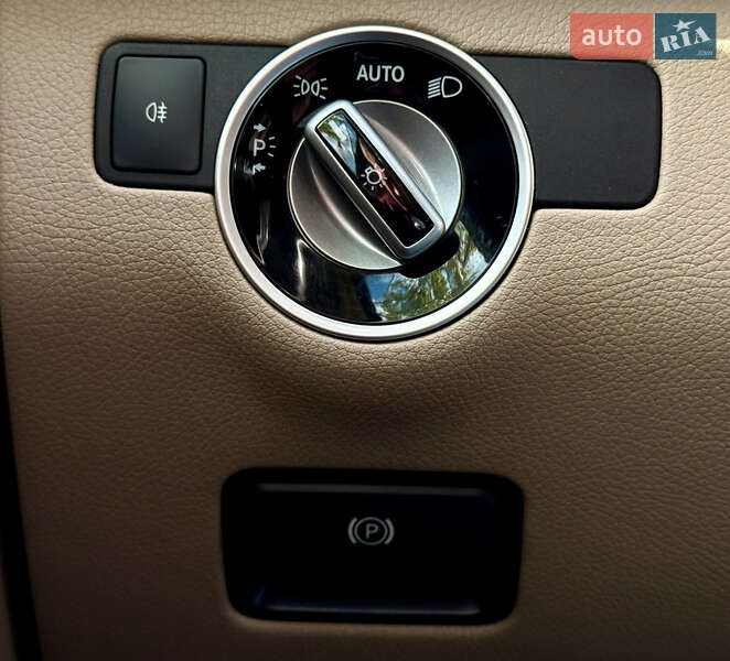 Внедорожник / Кроссовер Mercedes-Benz M-Class 2015 в Киеве