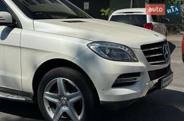 Внедорожник / Кроссовер Mercedes-Benz M-Class 2013 в 