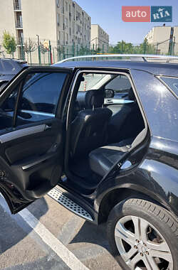 Внедорожник / Кроссовер Mercedes-Benz M-Class 2009 в 