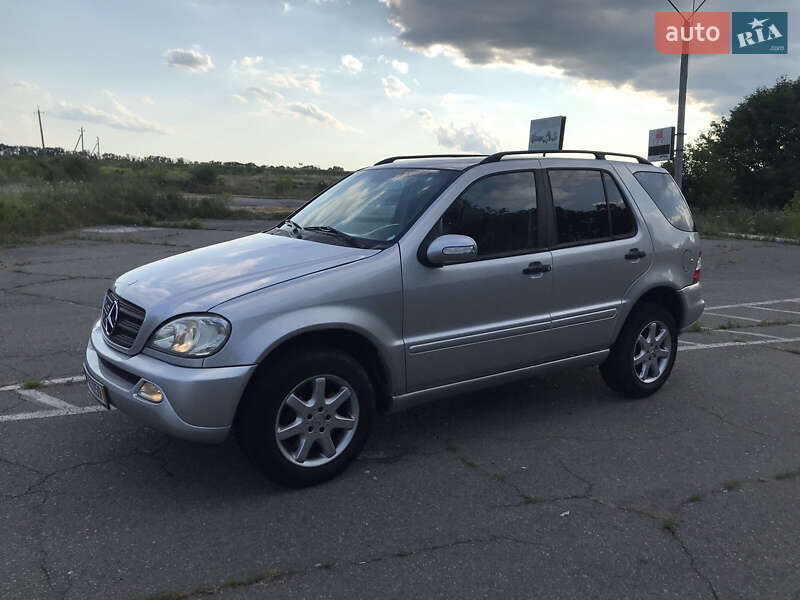 Внедорожник / Кроссовер Mercedes-Benz M-Class 2002 в Киеве