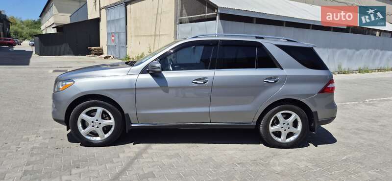 Позашляховик / Кросовер Mercedes-Benz M-Class 2014 в Івано-Франківську