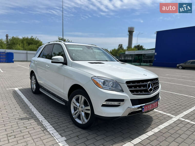 Внедорожник / Кроссовер Mercedes-Benz M-Class 2013 в 