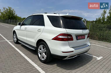 Внедорожник / Кроссовер Mercedes-Benz M-Class 2013 в 