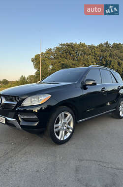 Внедорожник / Кроссовер Mercedes-Benz M-Class 2013 в Черновцах