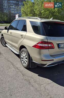 Внедорожник / Кроссовер Mercedes-Benz M-Class 2013 в Херсоне