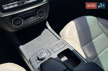 Внедорожник / Кроссовер Mercedes-Benz M-Class 2012 в 