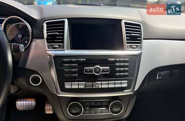Внедорожник / Кроссовер Mercedes-Benz M-Class 2012 в 