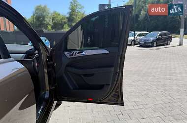 Внедорожник / Кроссовер Mercedes-Benz M-Class 2012 в 