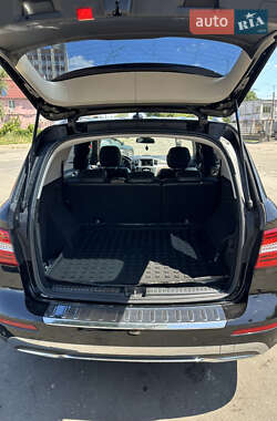 Внедорожник / Кроссовер Mercedes-Benz M-Class 2012 в 