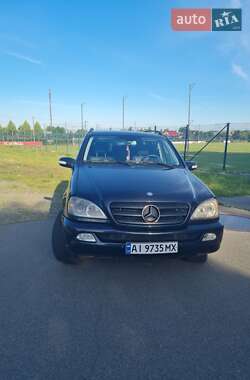 Позашляховик / Кросовер Mercedes-Benz M-Class 2001 в 