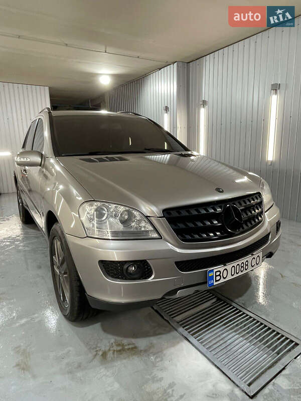 Внедорожник / Кроссовер Mercedes-Benz M-Class 2006 в Тернополе