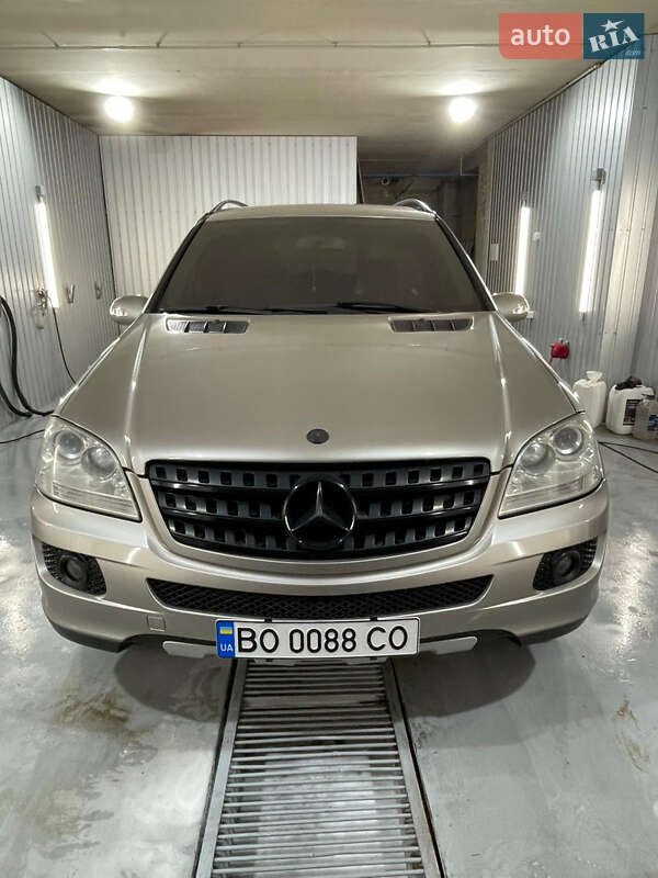 Внедорожник / Кроссовер Mercedes-Benz M-Class 2006 в Тернополе