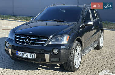Позашляховик / Кросовер Mercedes-Benz M-Class 2006 в 