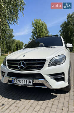 Внедорожник / Кроссовер Mercedes-Benz M-Class 2012 в 